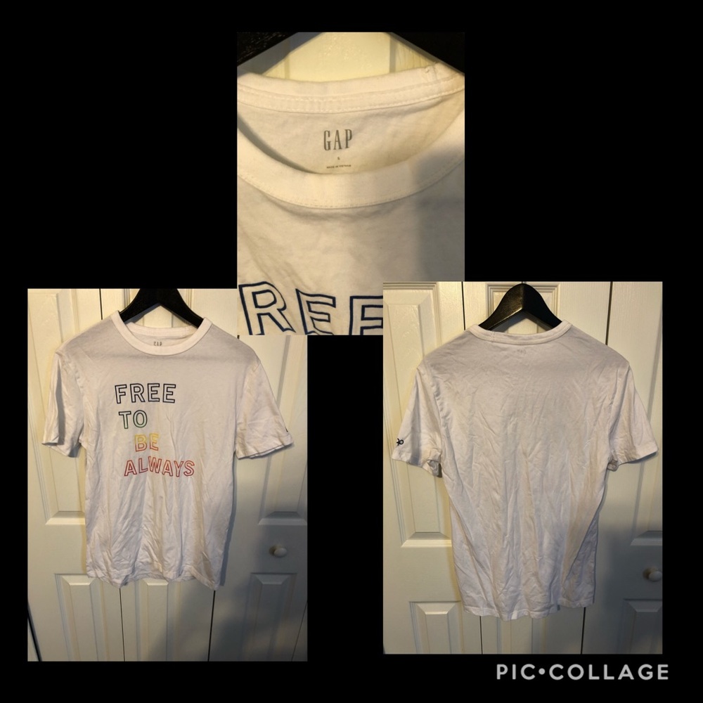 Graphic tee